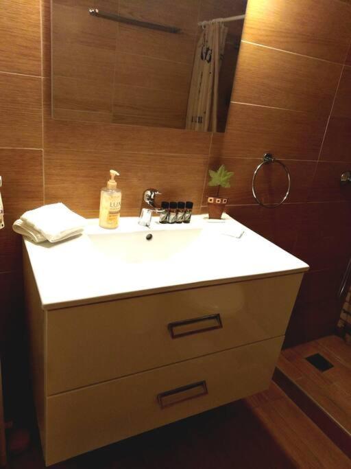 Thissio Apartment Philoxenia เอเธนส์ ภายนอก รูปภาพ